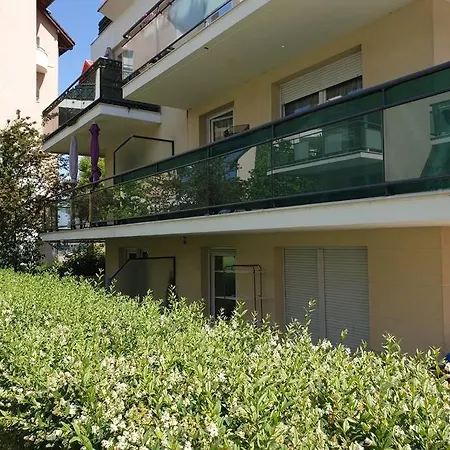 62 M2 Rez De Jardin, Terrasse , 6 Lits Et Parking Annecy